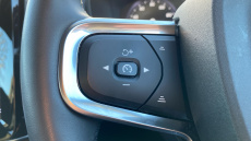 Volvo Xc40 2.0 B4P R DESIGN 5dr Auto Petrol Estate